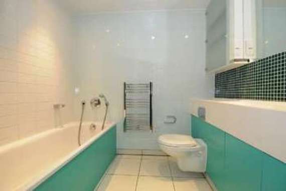 2 bedroom Flat for s...